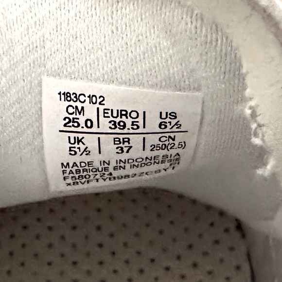 Onitsuka Tiger MEXICO 66 White and Tan Sneakers - Picture 7 of 7